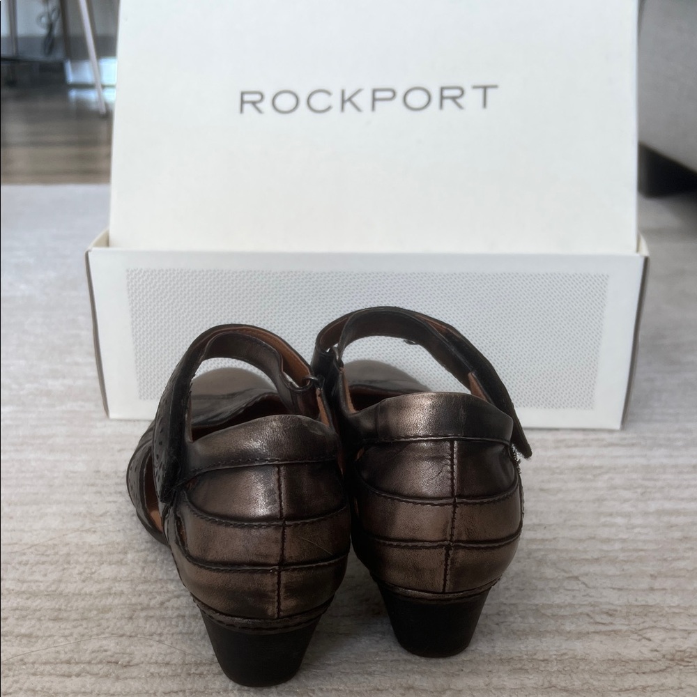 Rockport Women's Metallic Brown Mary Jane Flats - Picture 5 of 7